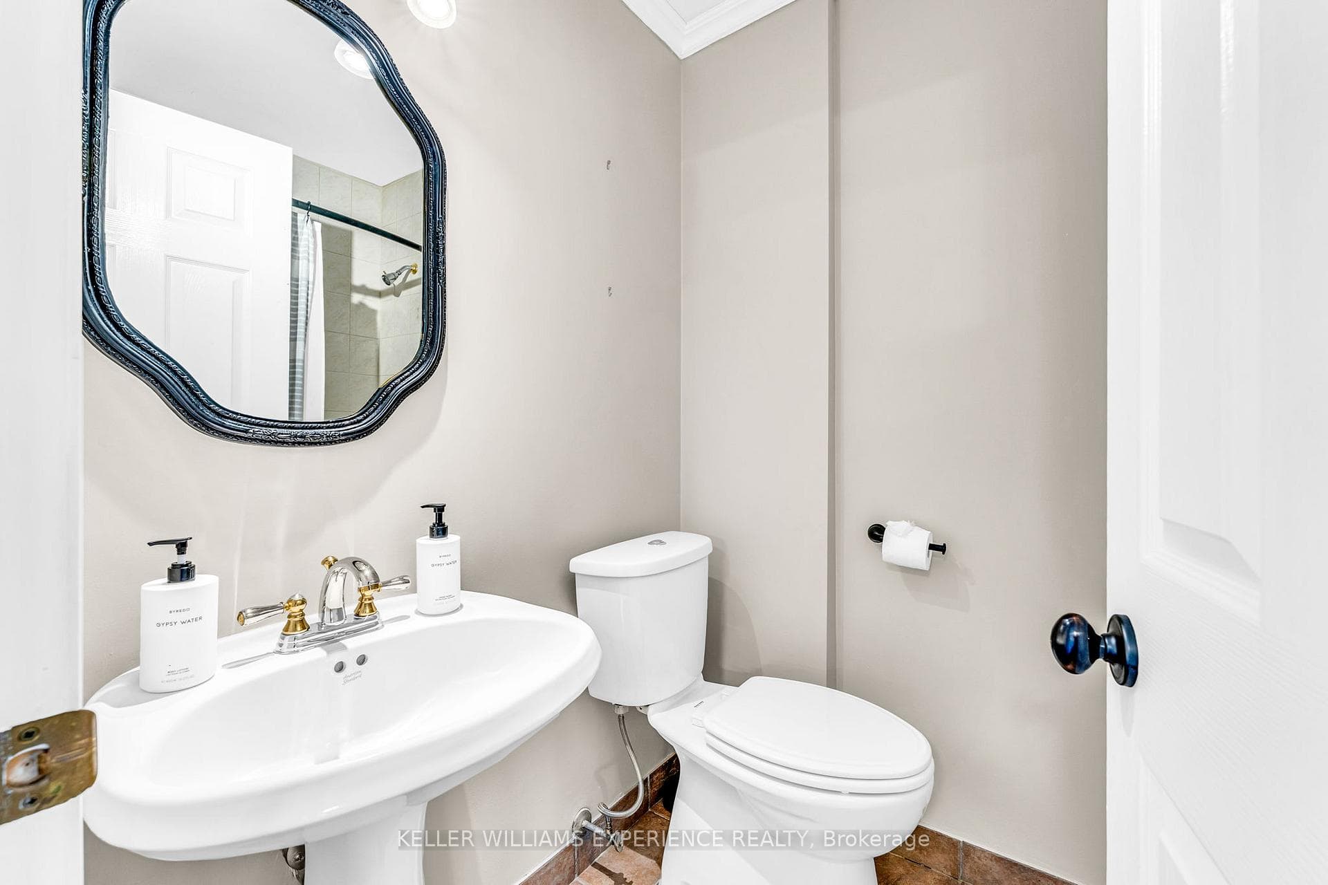 2282 Crystal Beach Road photo 25