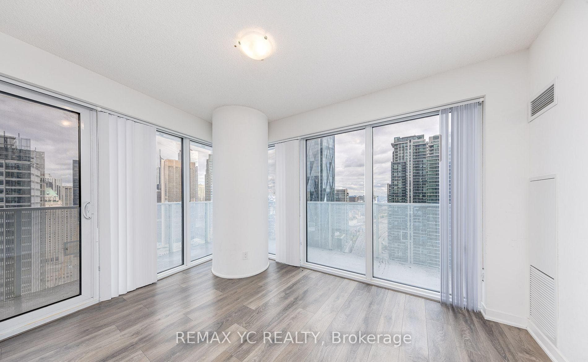 100 Harbour Street Unit 3504 photo 14