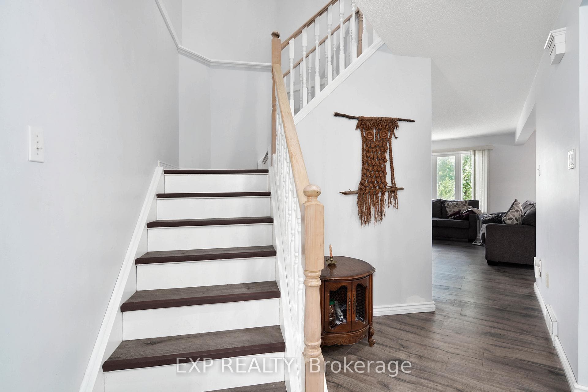 99 Edgevalley Road Unit 30 photo 5