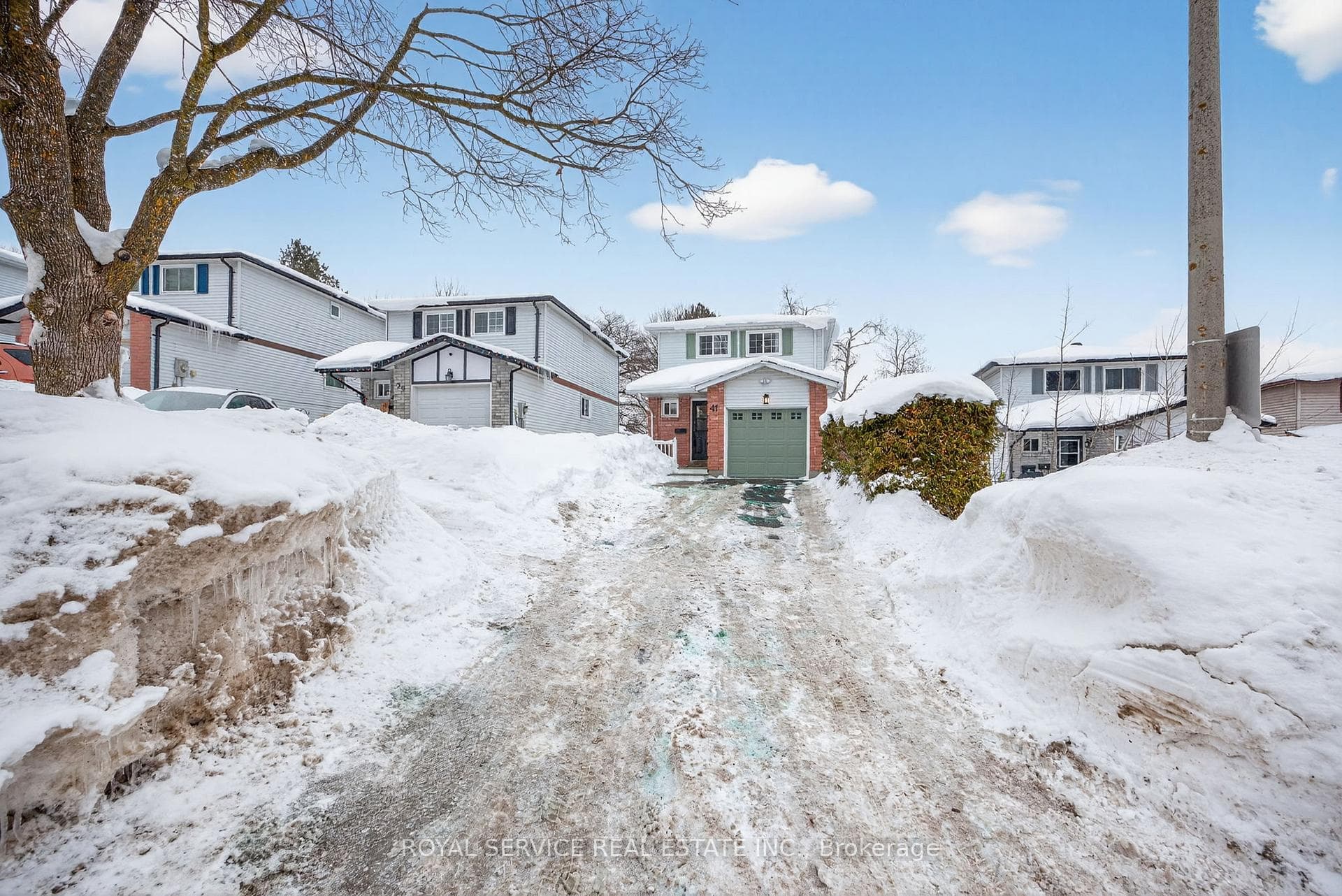41 Hemingway Crescent photo 2