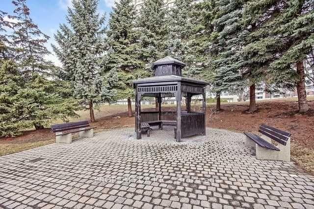 1131 Steeles Avenue Unit 609 photo 14