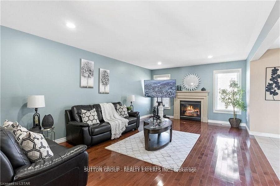 1186 Smither Road Unit Upper photo 13