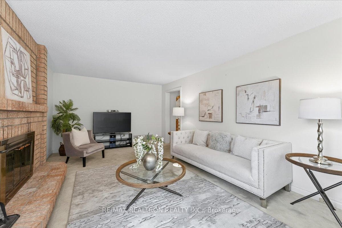 151 Lyndhurst Drive photo 29
