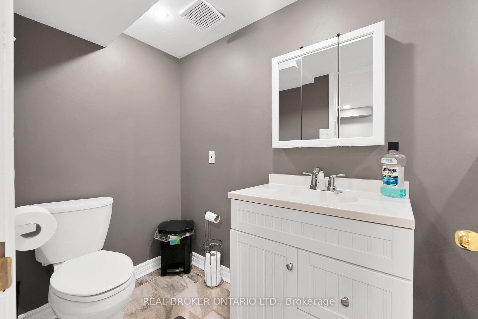 1674 Beaton Way photo 27