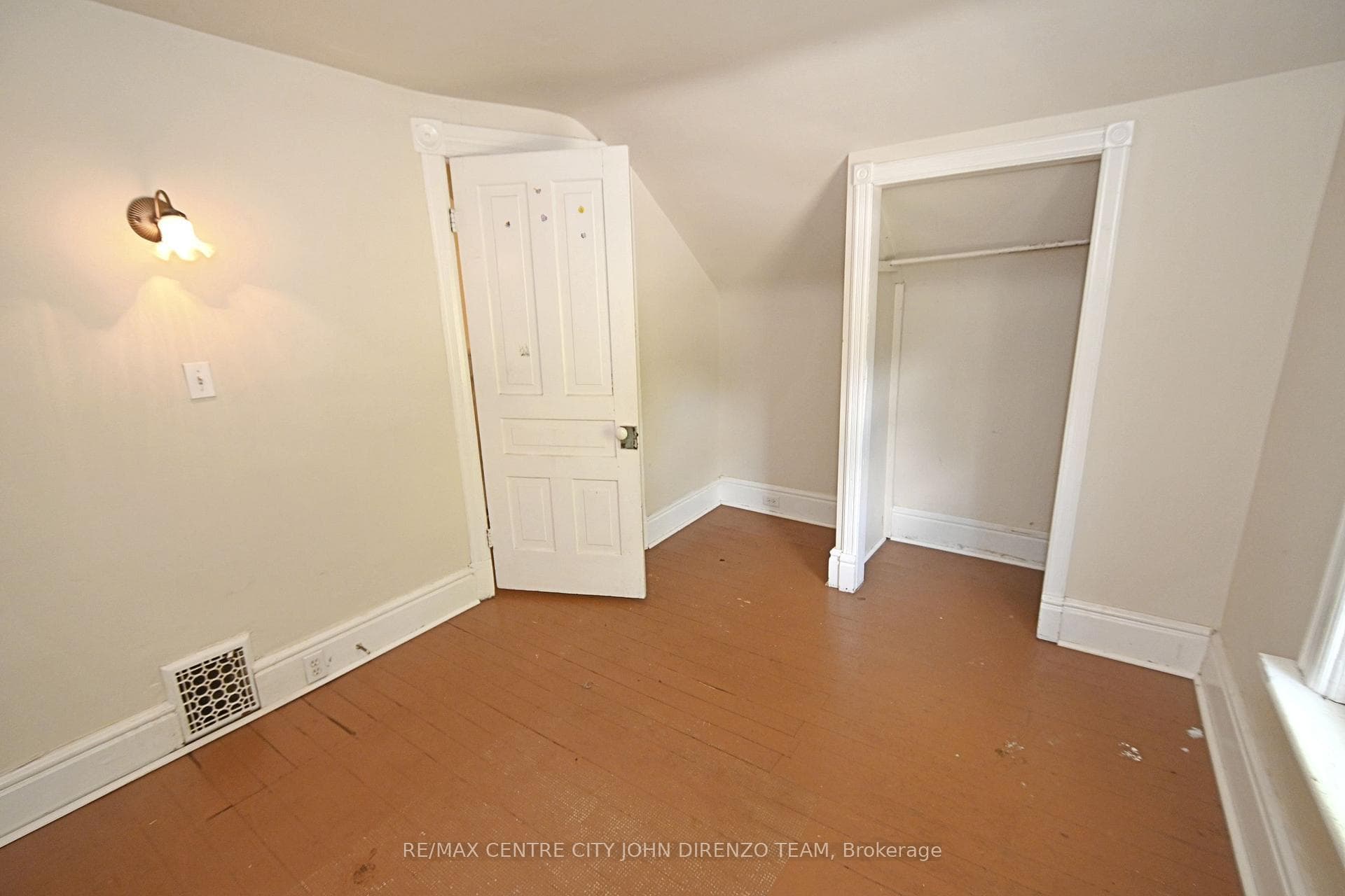 52 Arthur Avenue photo 15