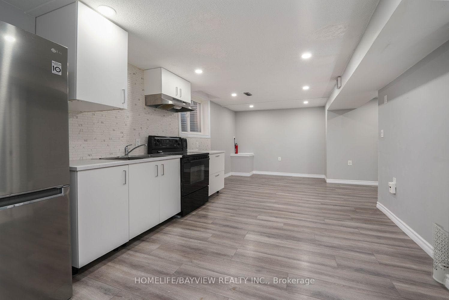 513 Bristol Road photo 29