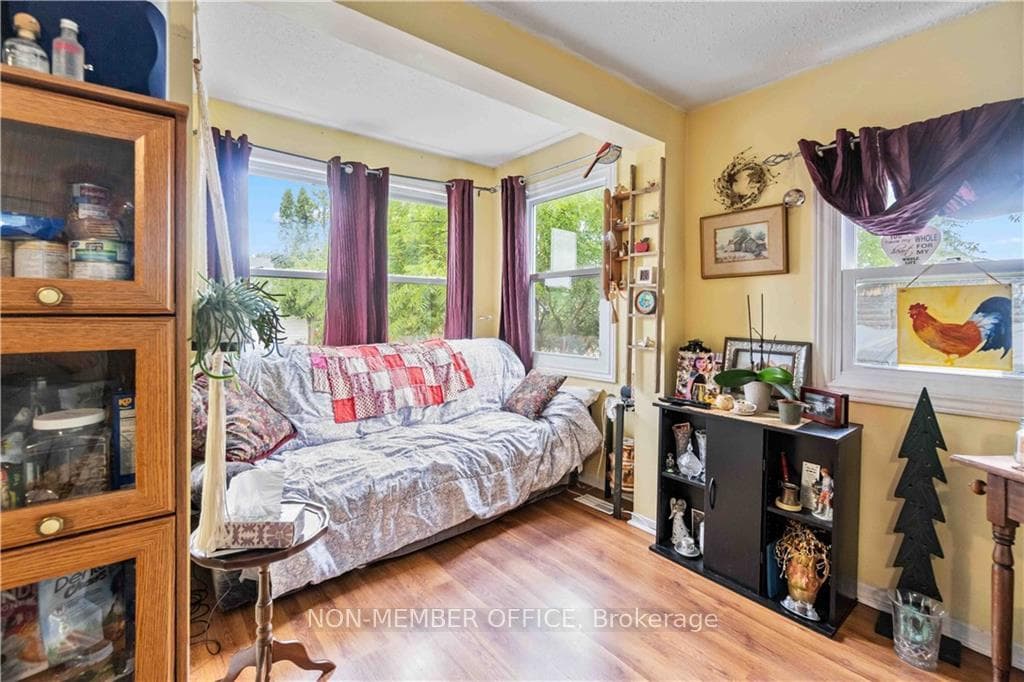11 JOHNSTON Street photo 11