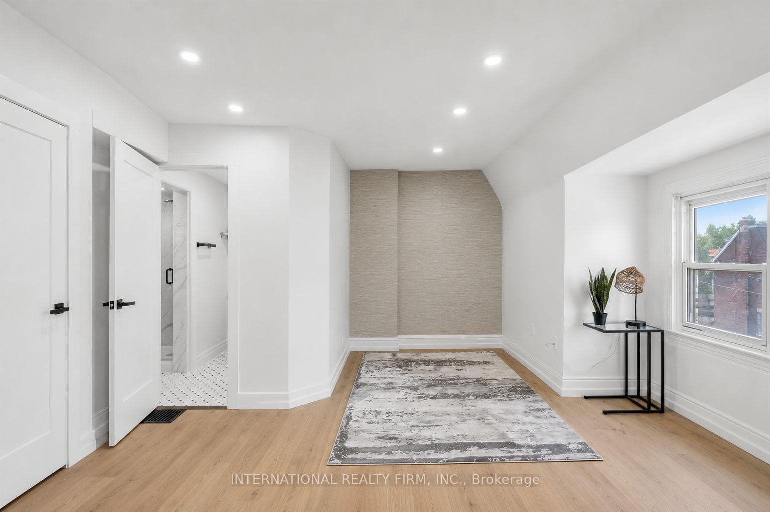793 Dufferin Street Unit Upper photo 19