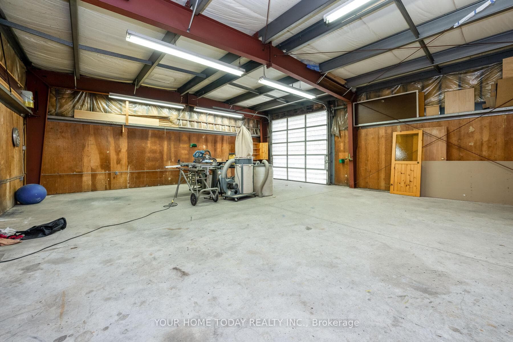 13220 10 Side Road photo 7