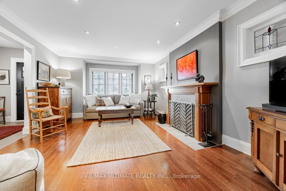 364 Rosewell Avenue photo 9