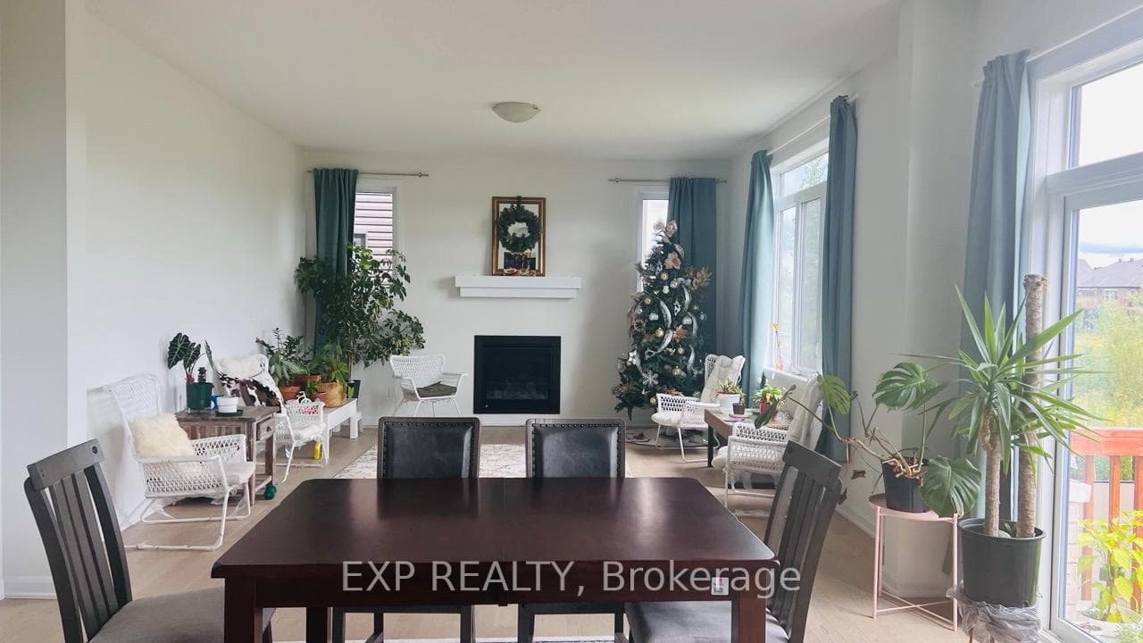 747 Coast Circle photo 9