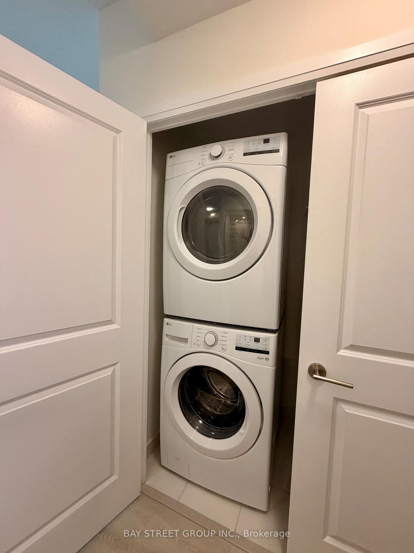 3270 Sheppard Avenue Unit 1926 photo 12