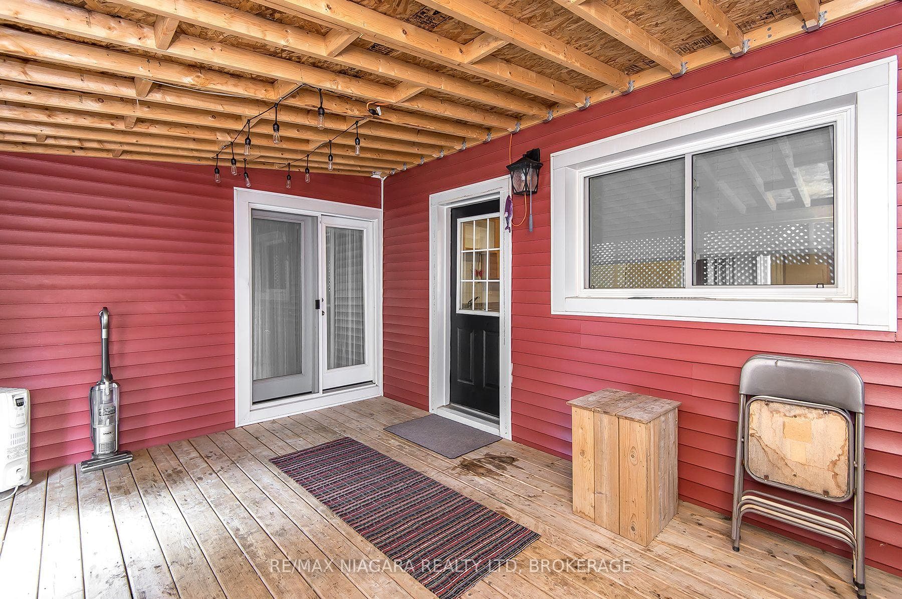 ENTRANCE TO KITCHEN OR HALLWAY TO BEDROOM AREA
