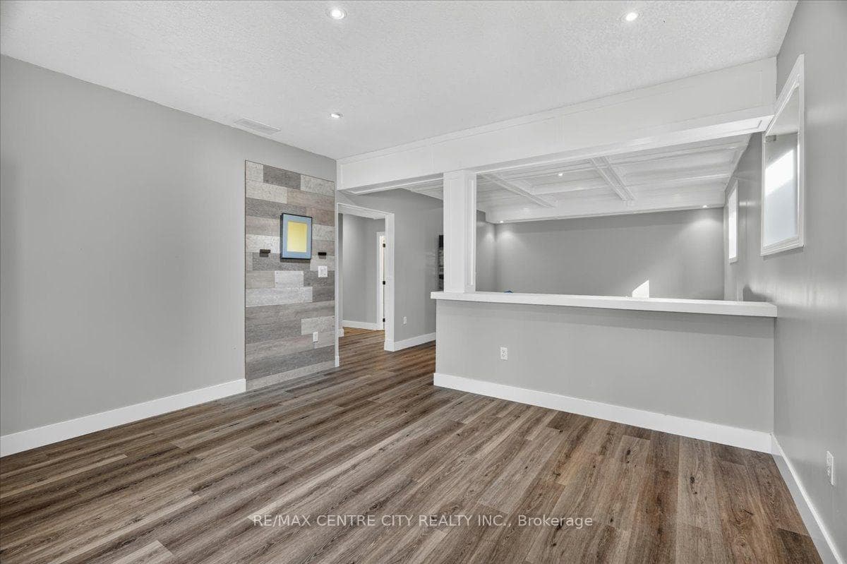59 Bridle Path photo 24