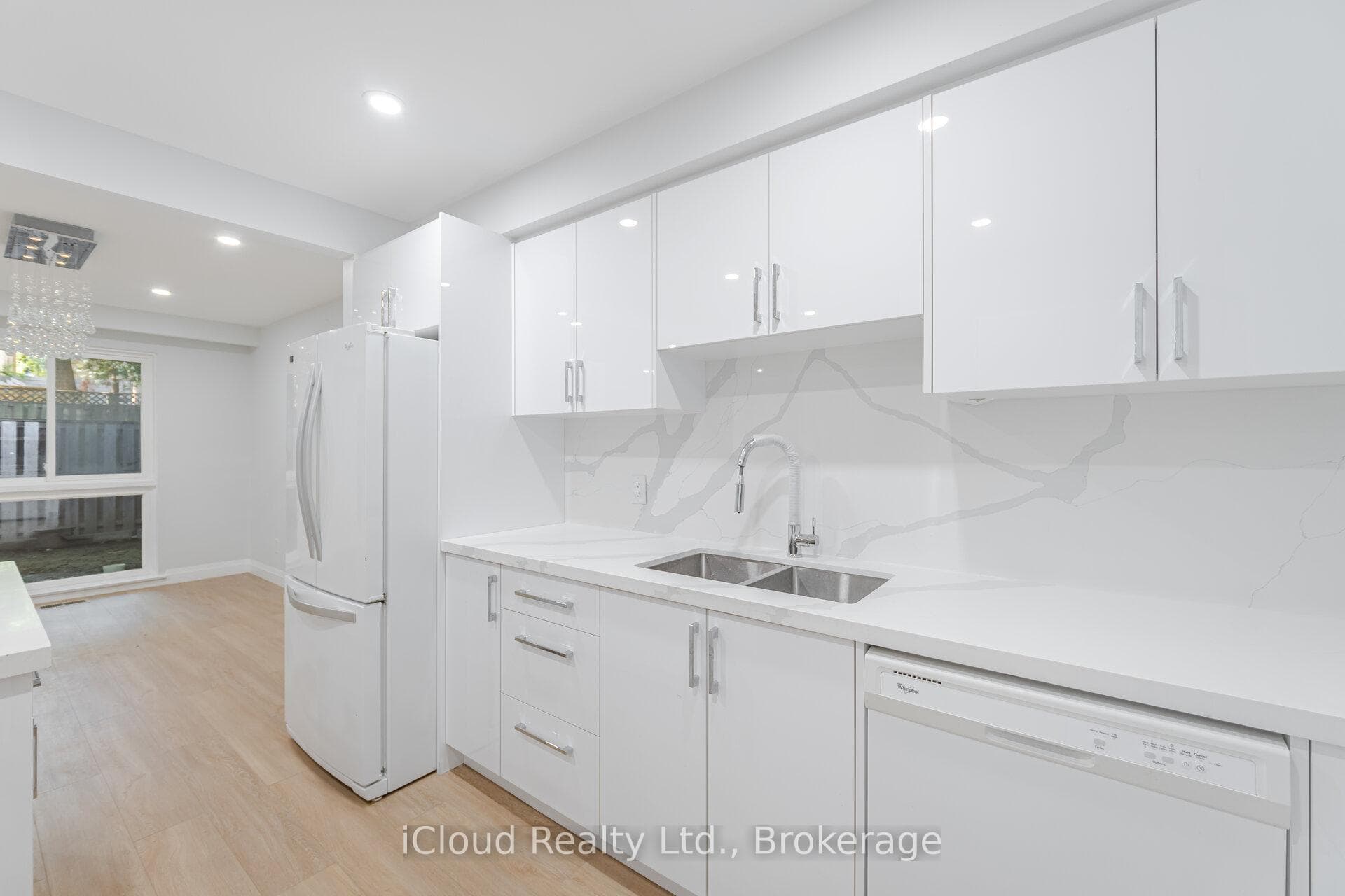 3360 The Credit Woodlands N/A Unit 18 photo 3