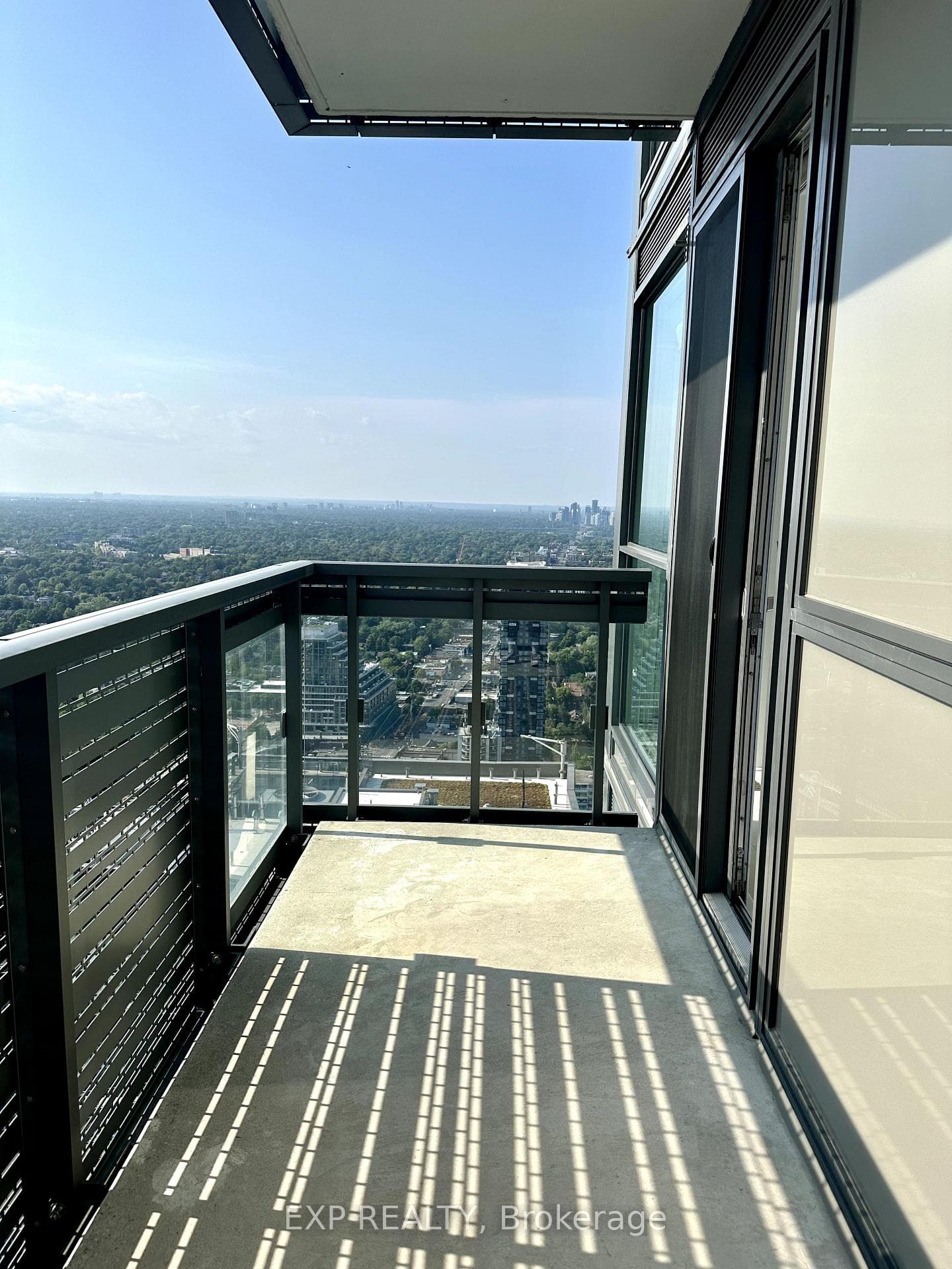 39 Roehampton Avenue Unit 4208 photo 10