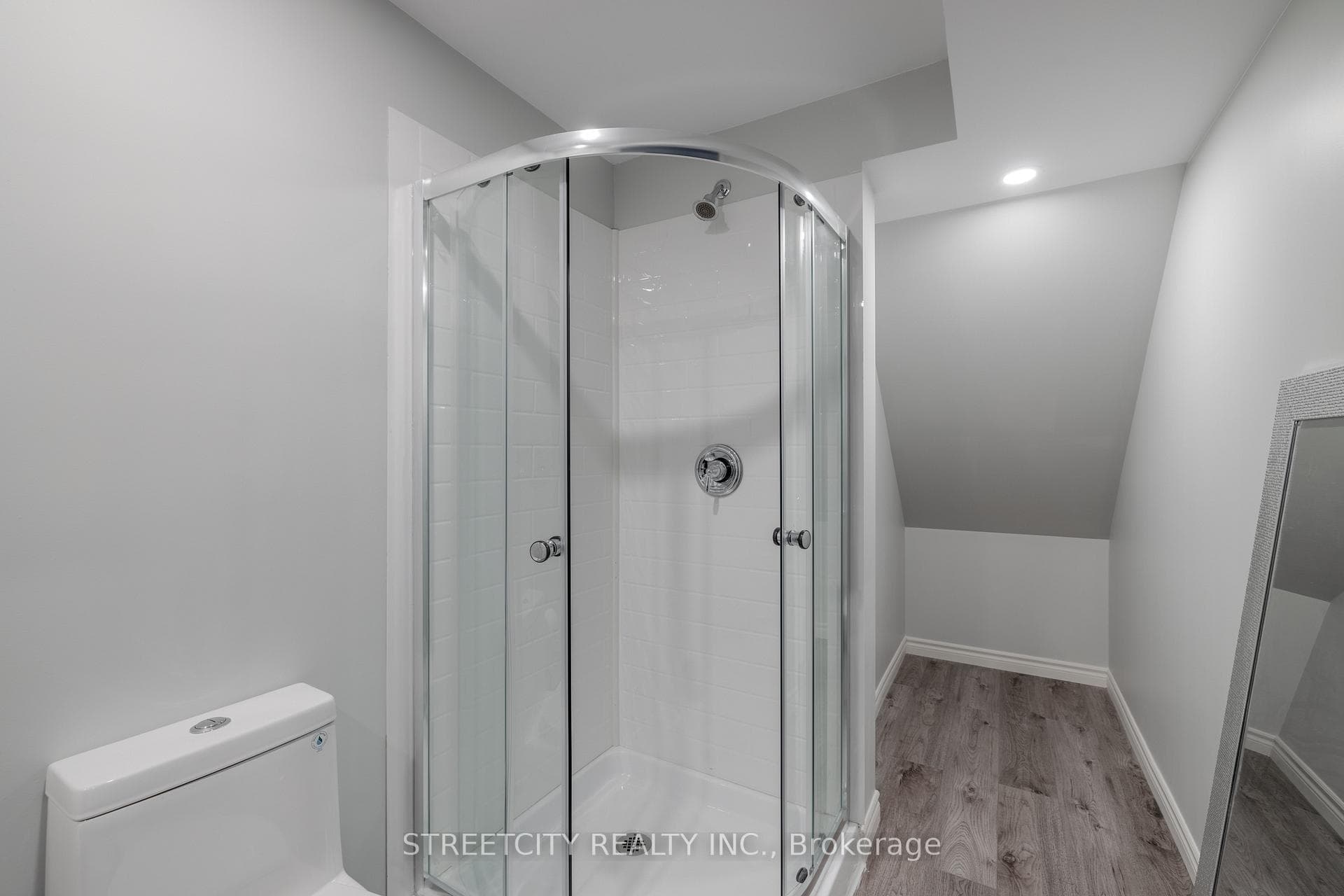 50 Carolina Crescent photo 33