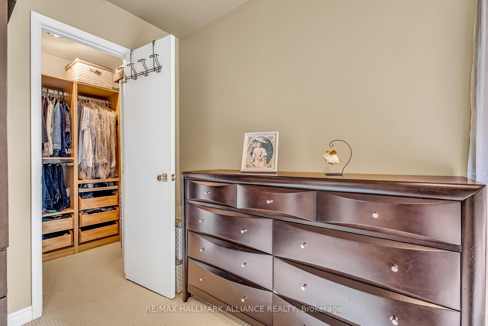336 Queen Street Unit 8 photo 17