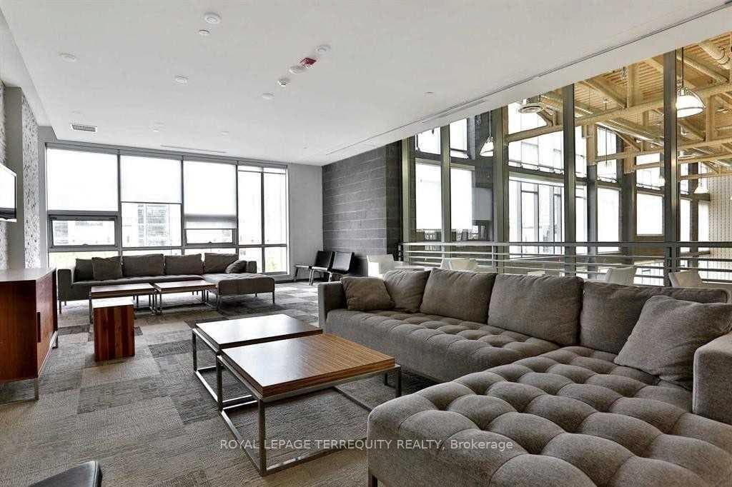 360 Square One Drive Unit 1511 photo 20