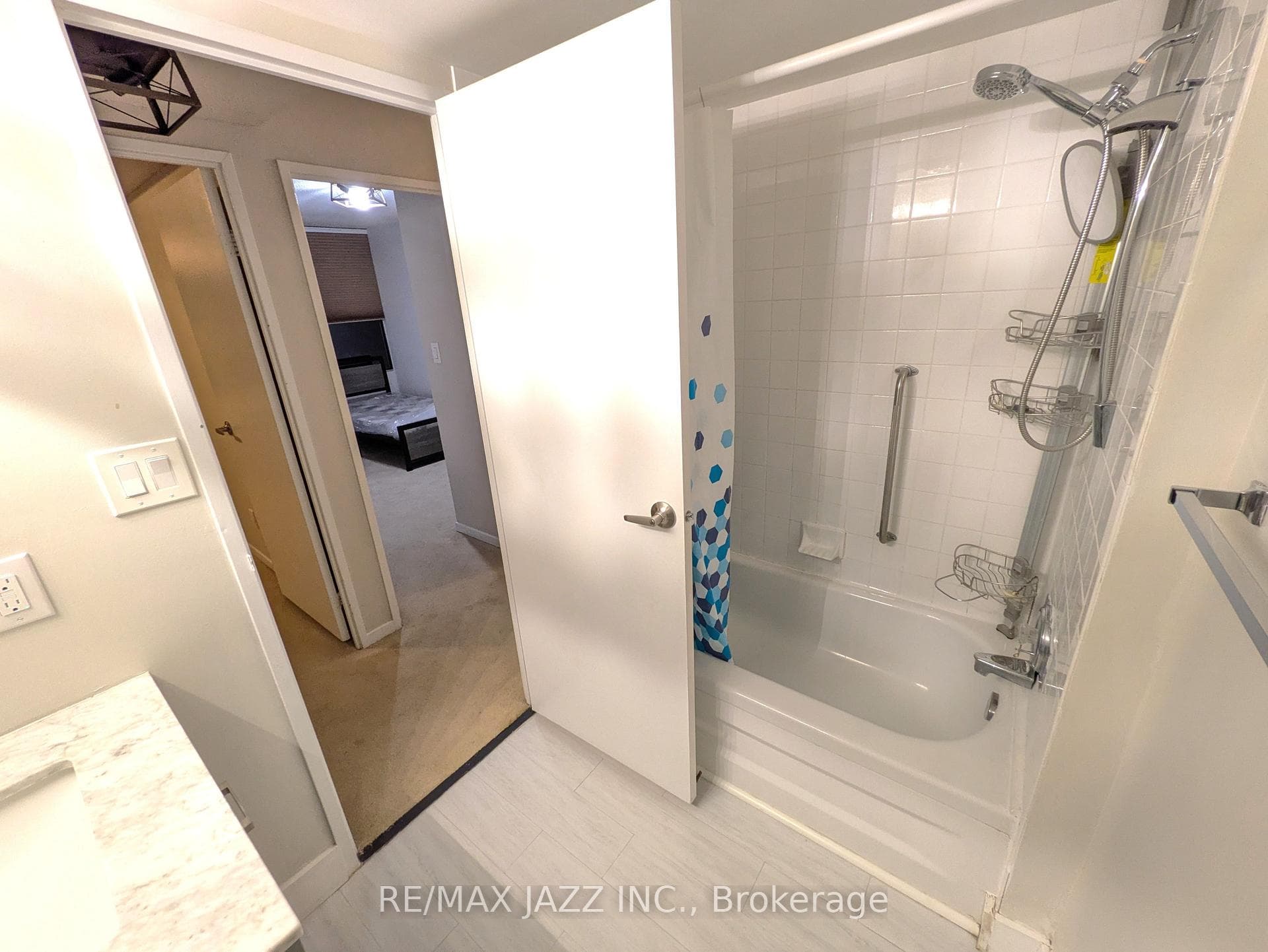 55 William Street Unit 710 photo 17