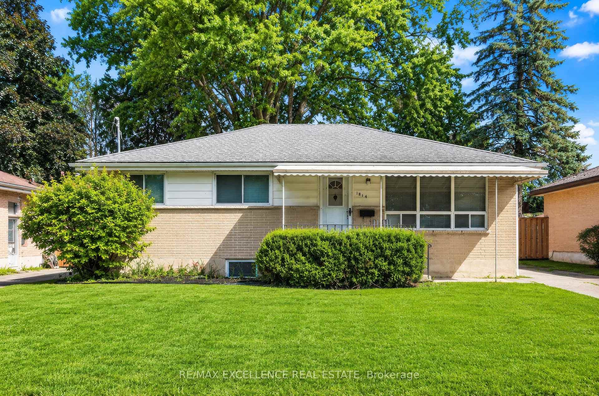 1814 Whitehall Drive photo 1