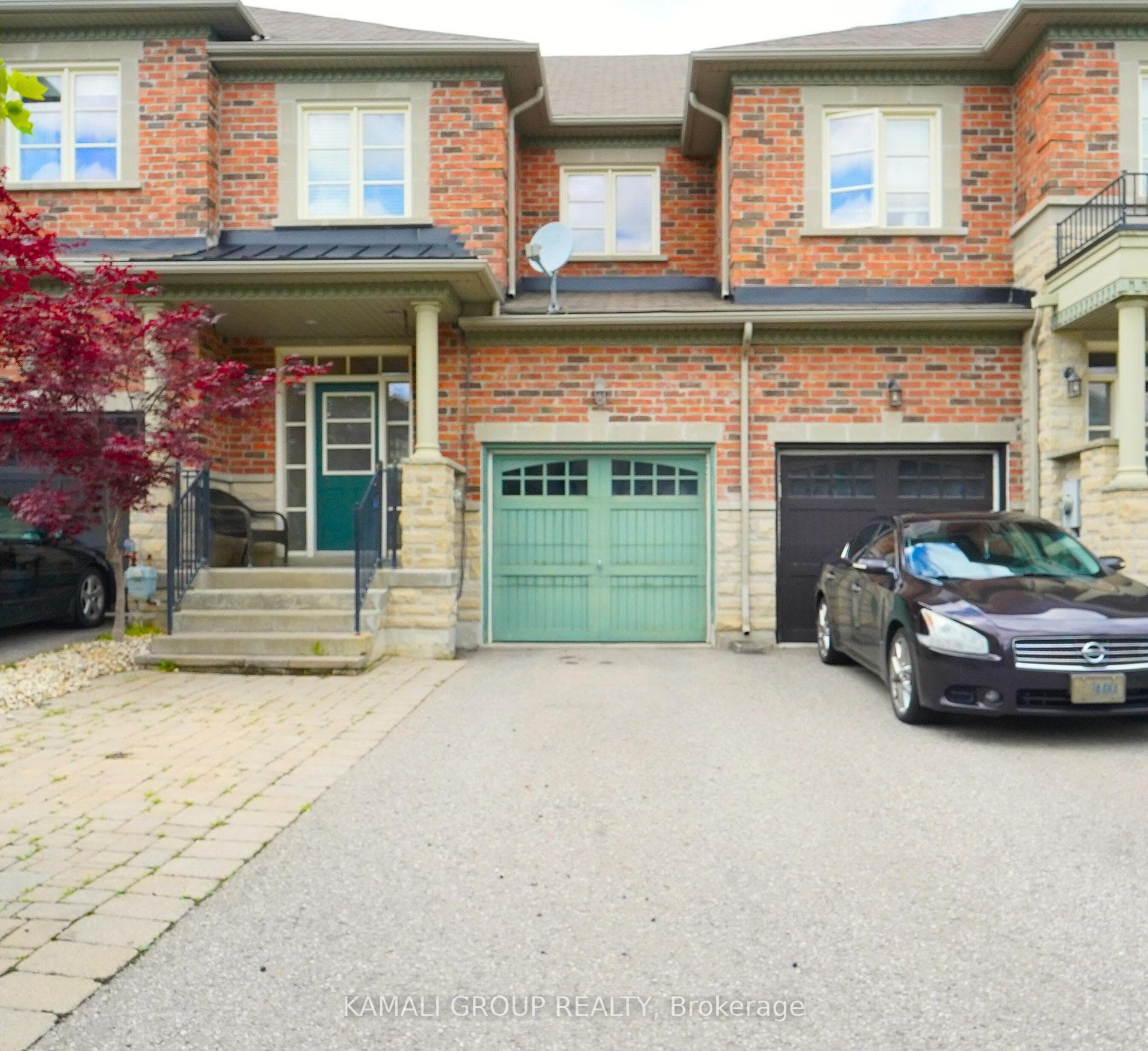 382 William Dunn Crescent photo 1
