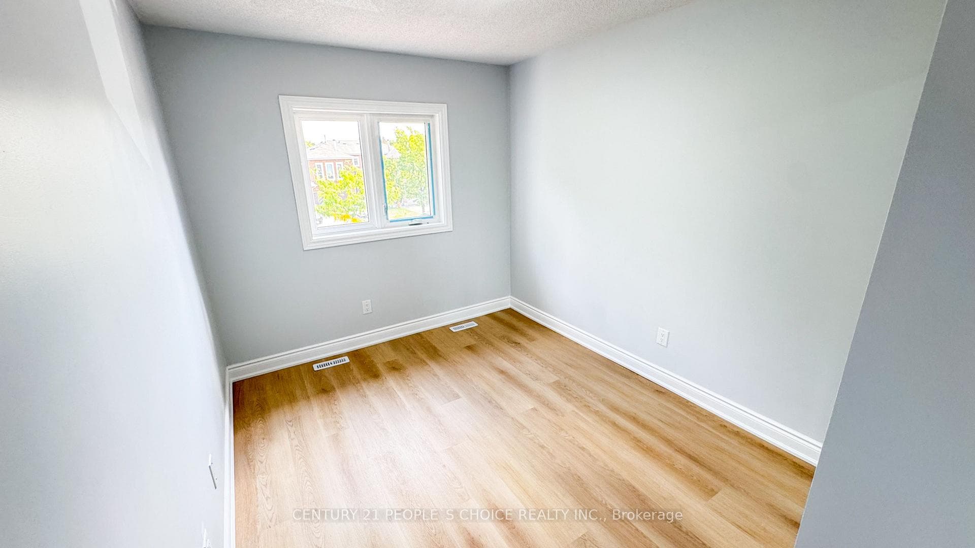 3292 Bobwhite Mews photo 25