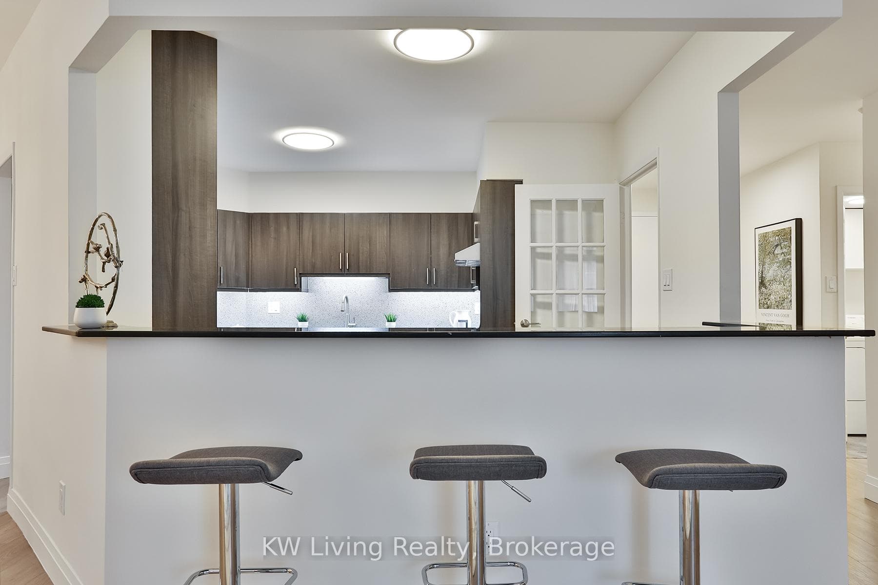 9 Chalmers Road Unit 101 photo 16