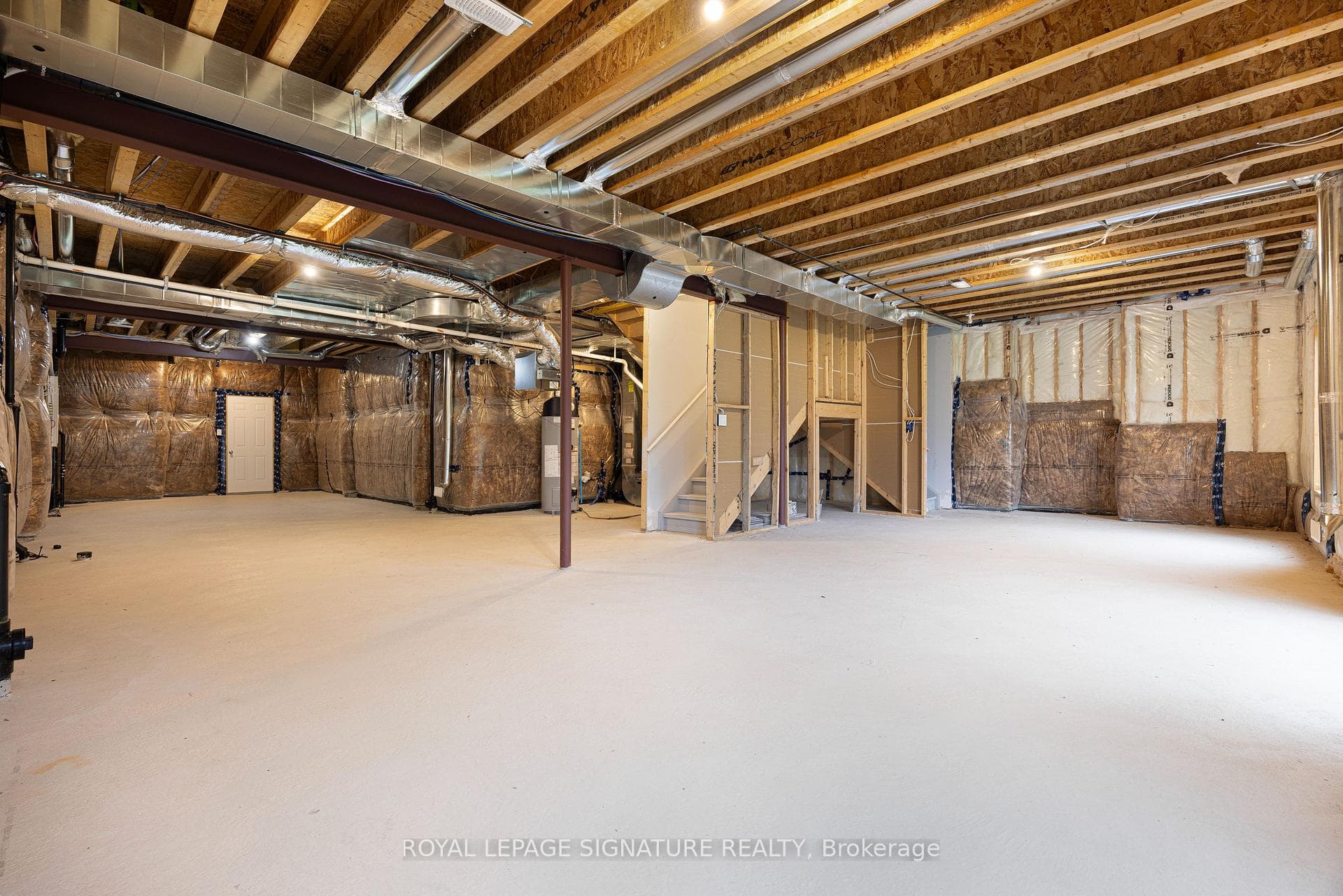 92 Woodhaven Avenue photo 32