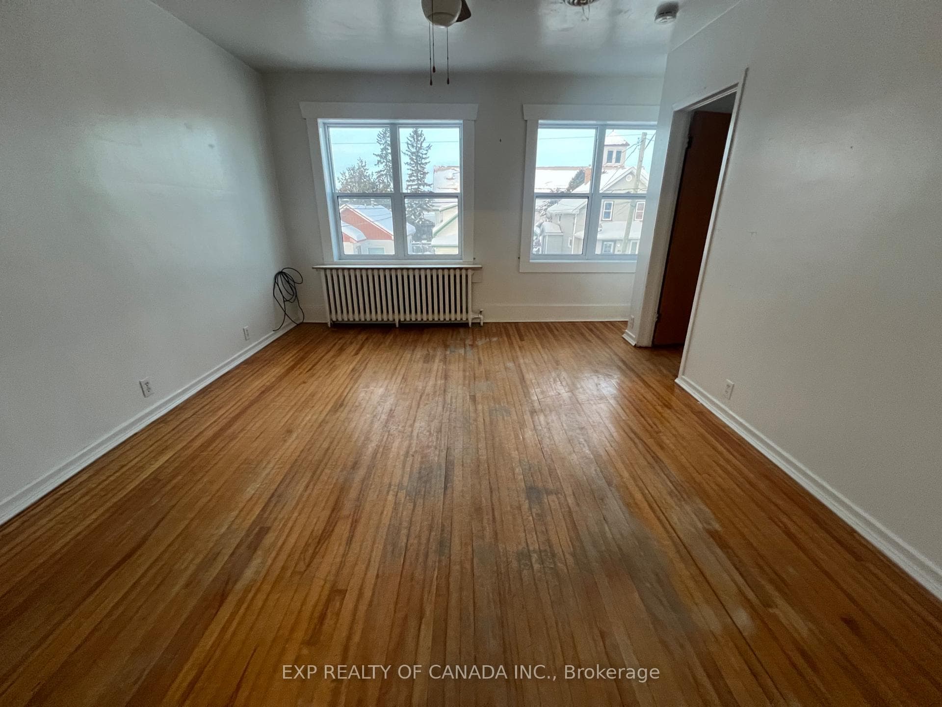 82 Dwyer Avenue Unit 4 photo 4