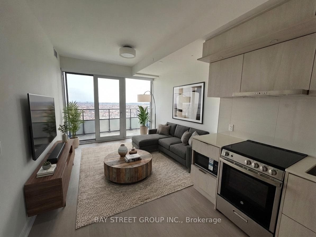 448 Burnhamthorpe Road Unit 1308 photo 2