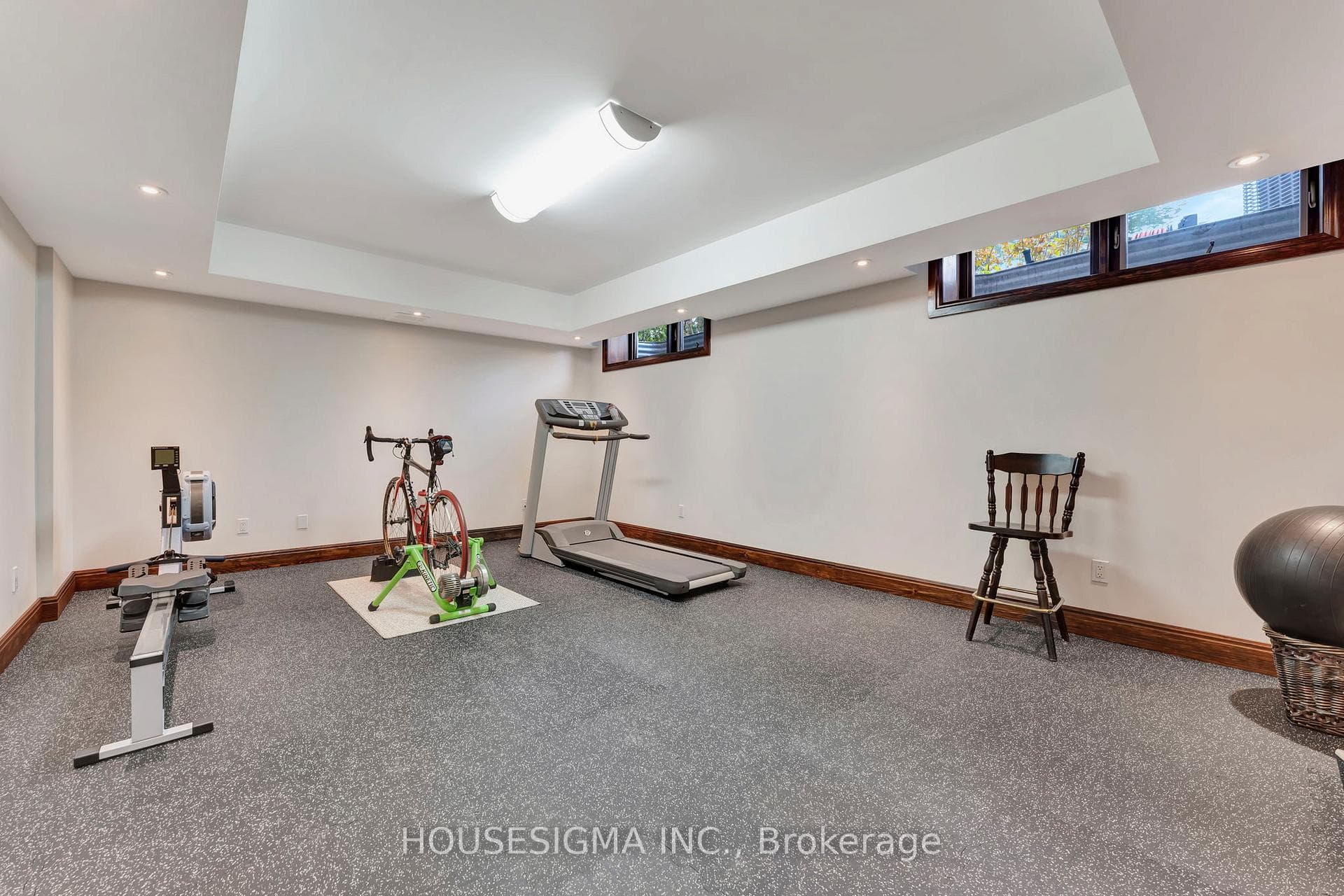 275 Deercreek Drive photo 33