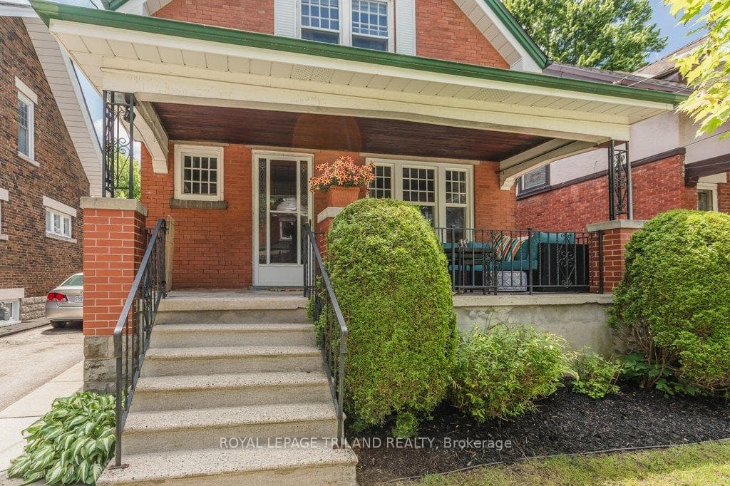 9 Erie Avenue photo 2