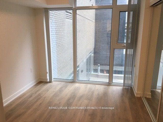 50 Wellesley Street Unit 302 photo 28