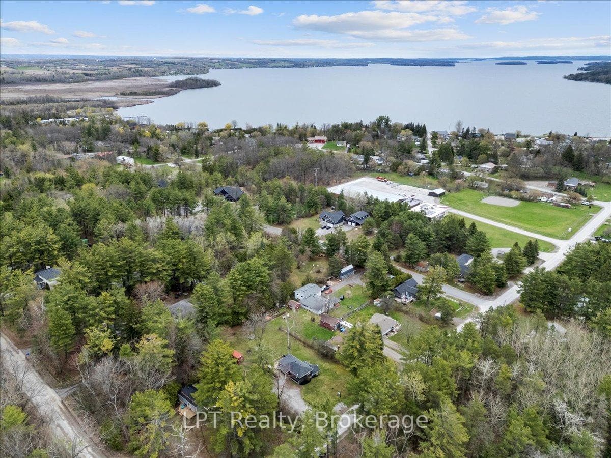 7010 Lake Street photo 2