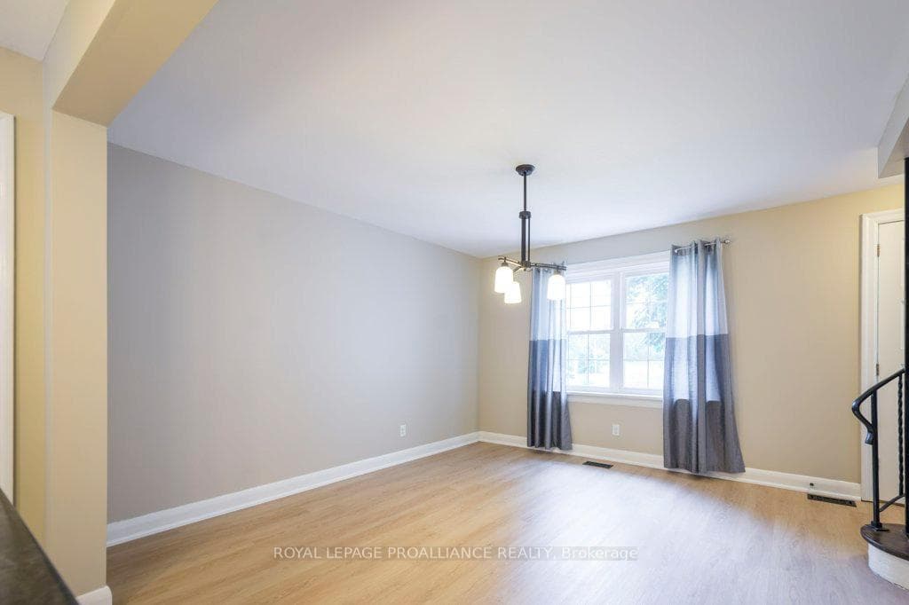 306 Macdonald Avenue photo 7