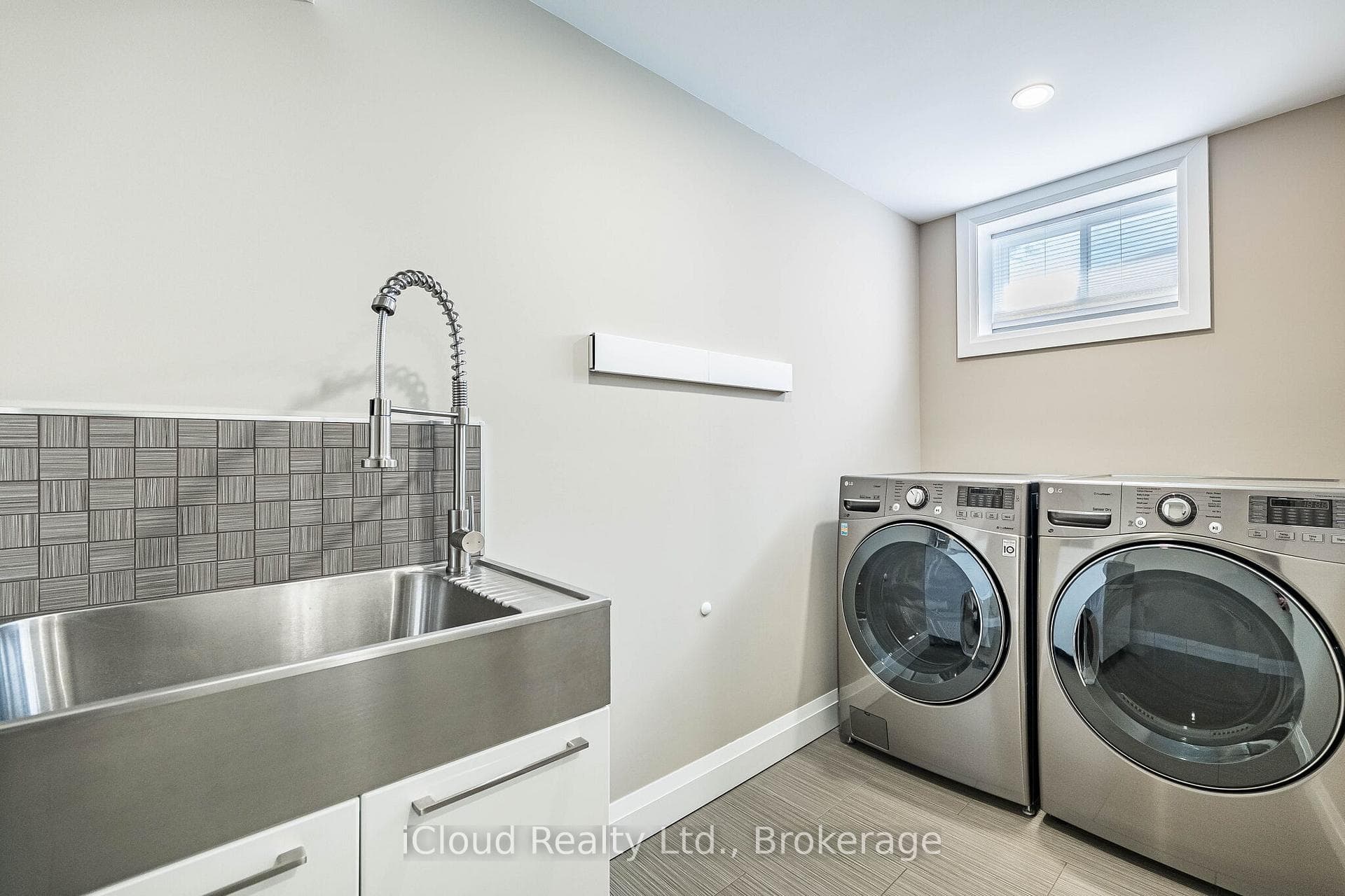 1195 Stanley Drive photo 43