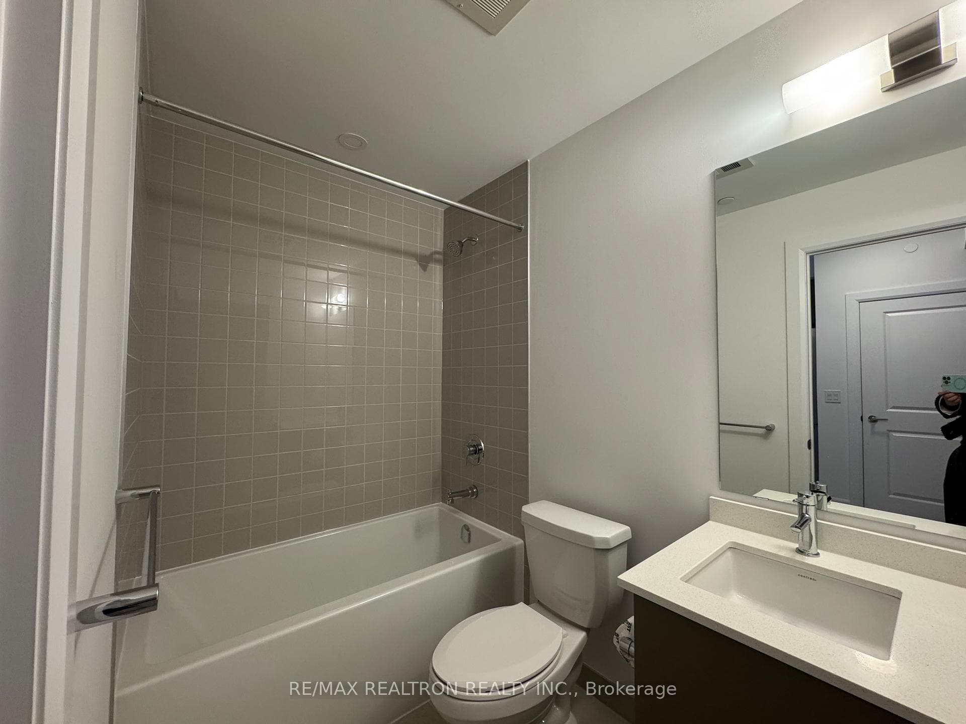 3240 William Coltson Avenue Unit 206 photo 6