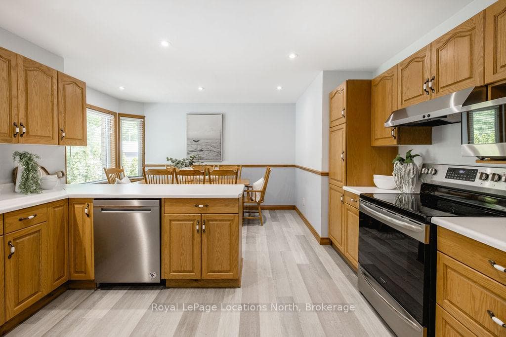 39 MCCAGUE Street photo 4