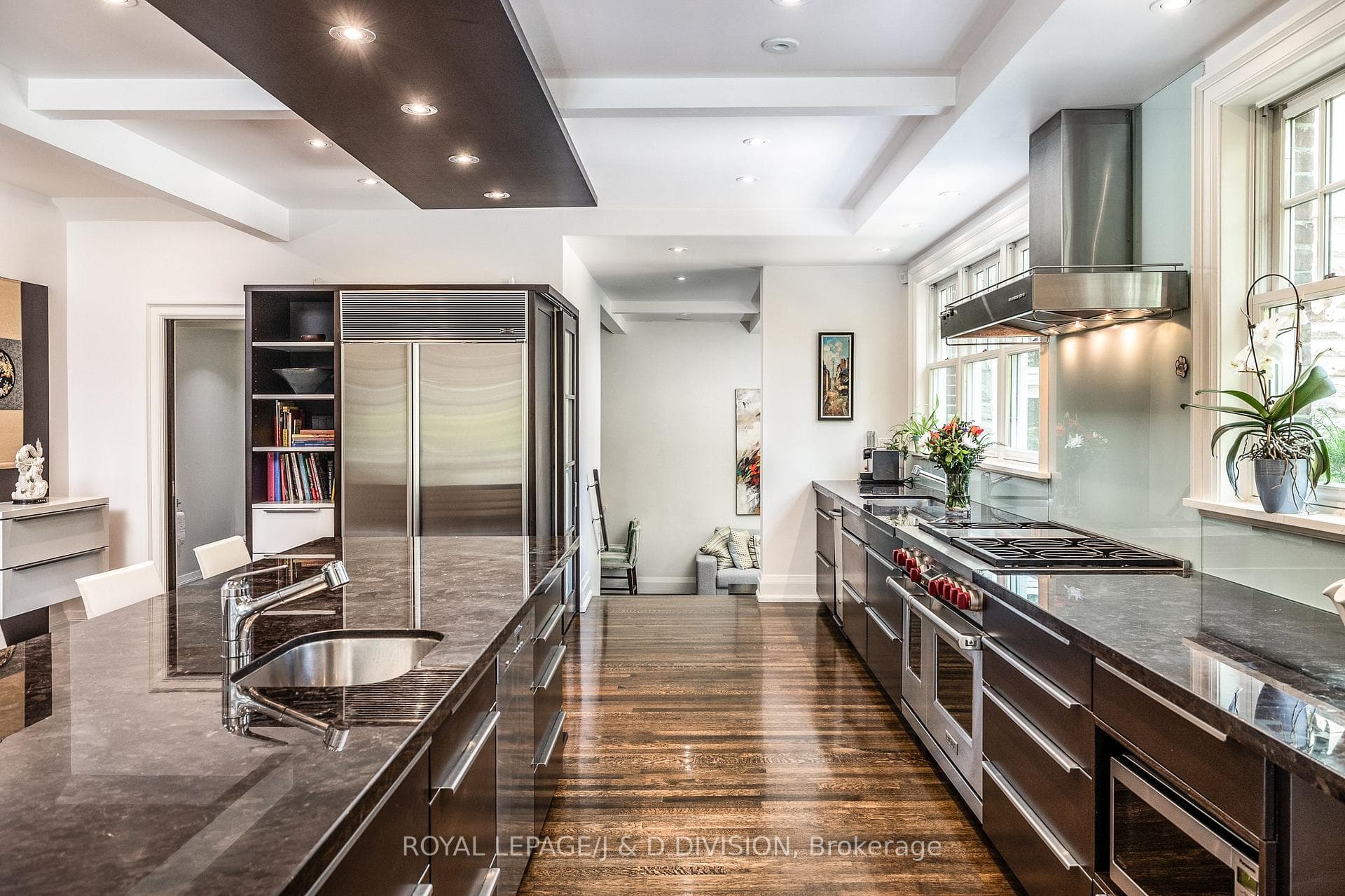 188 Glencairn Avenue photo 13