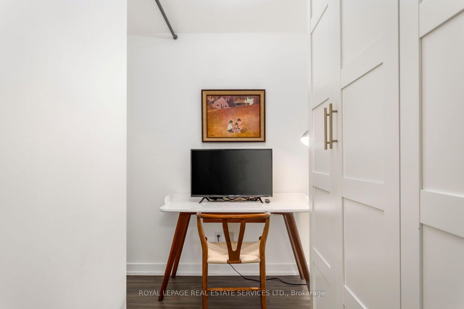 8 Fieldway Road Unit 414 photo 13