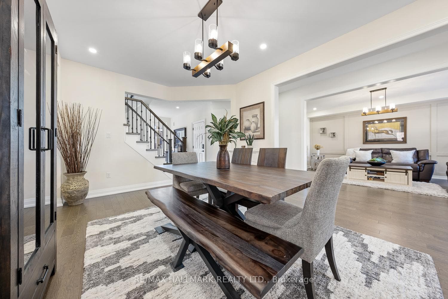 10 Henry Smith Avenue photo 10