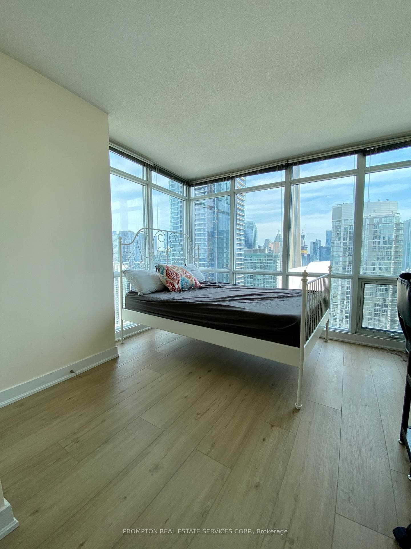 2nd Bedroom With CN Tower View!