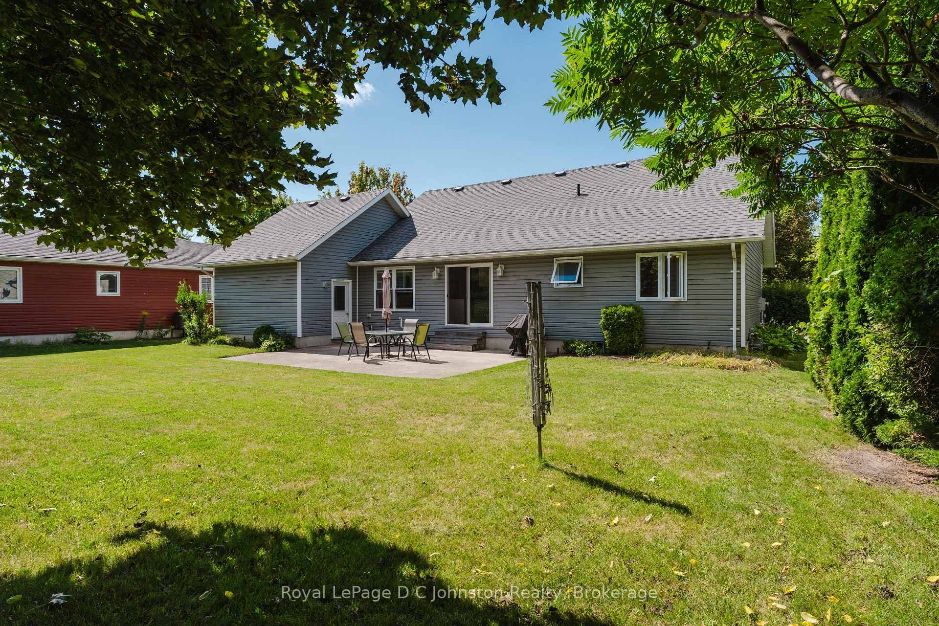 182 Emerald Drive photo 38