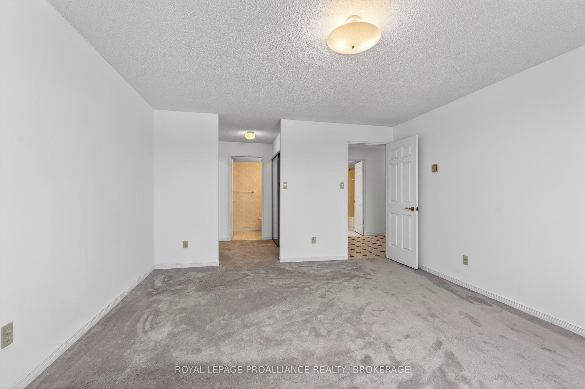 257 Bath Road Unit 1006 photo 25