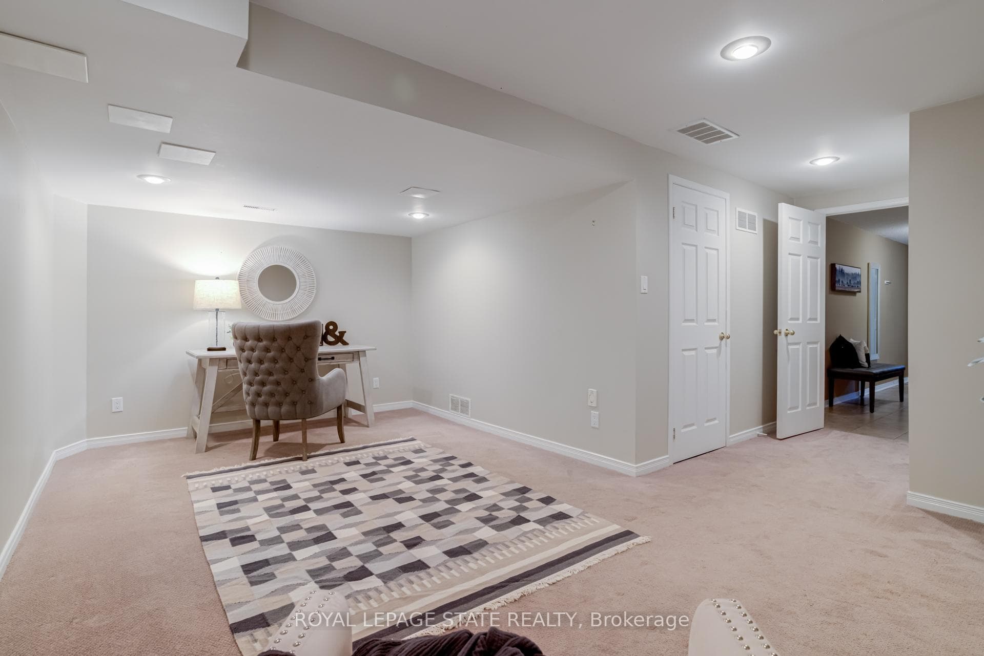 31 Moss Boulevard Unit 7 photo 29
