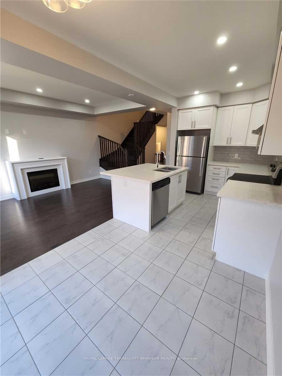 34 Stonehill Avenue photo 8