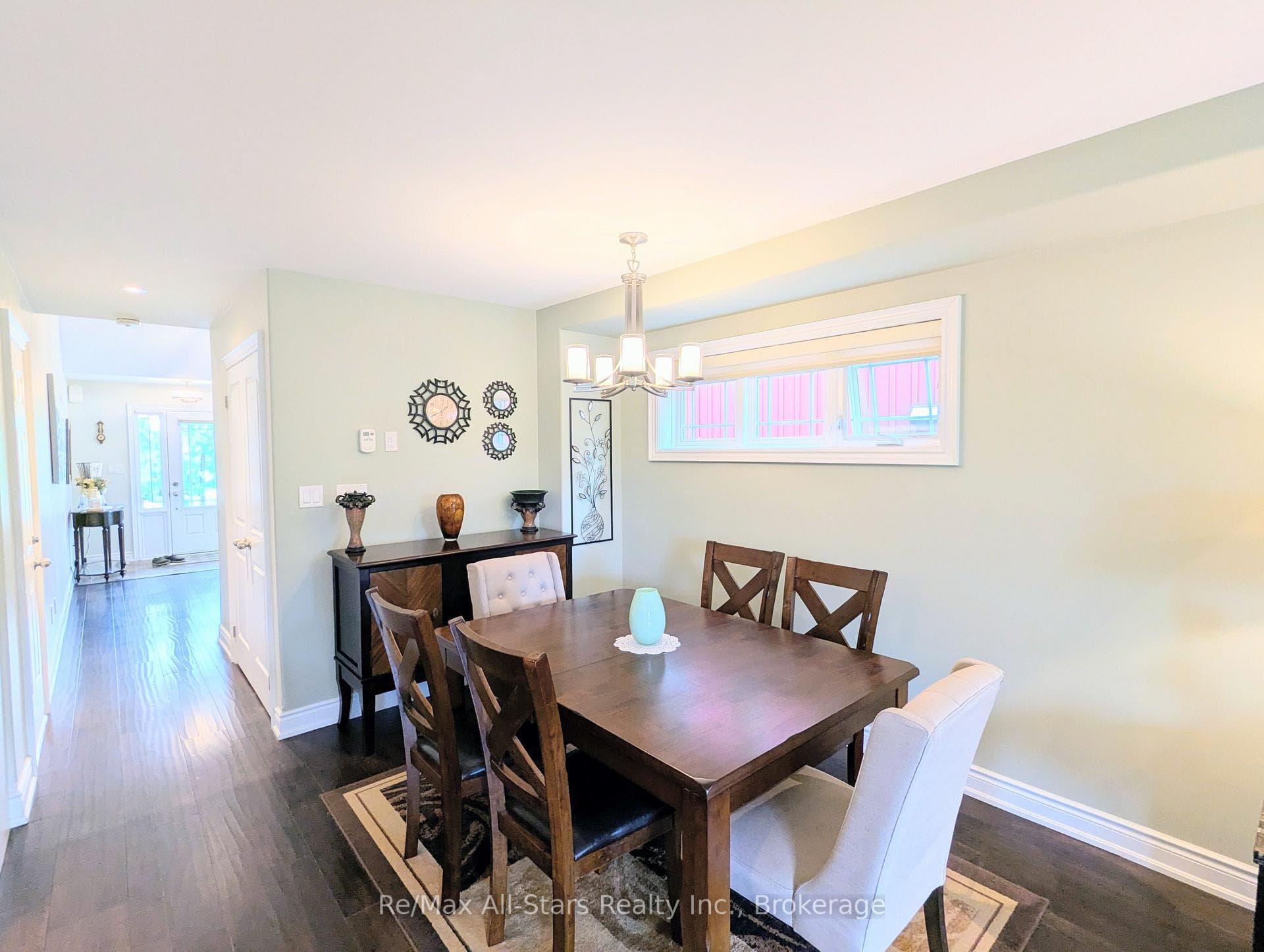 553 Grange Way photo 12