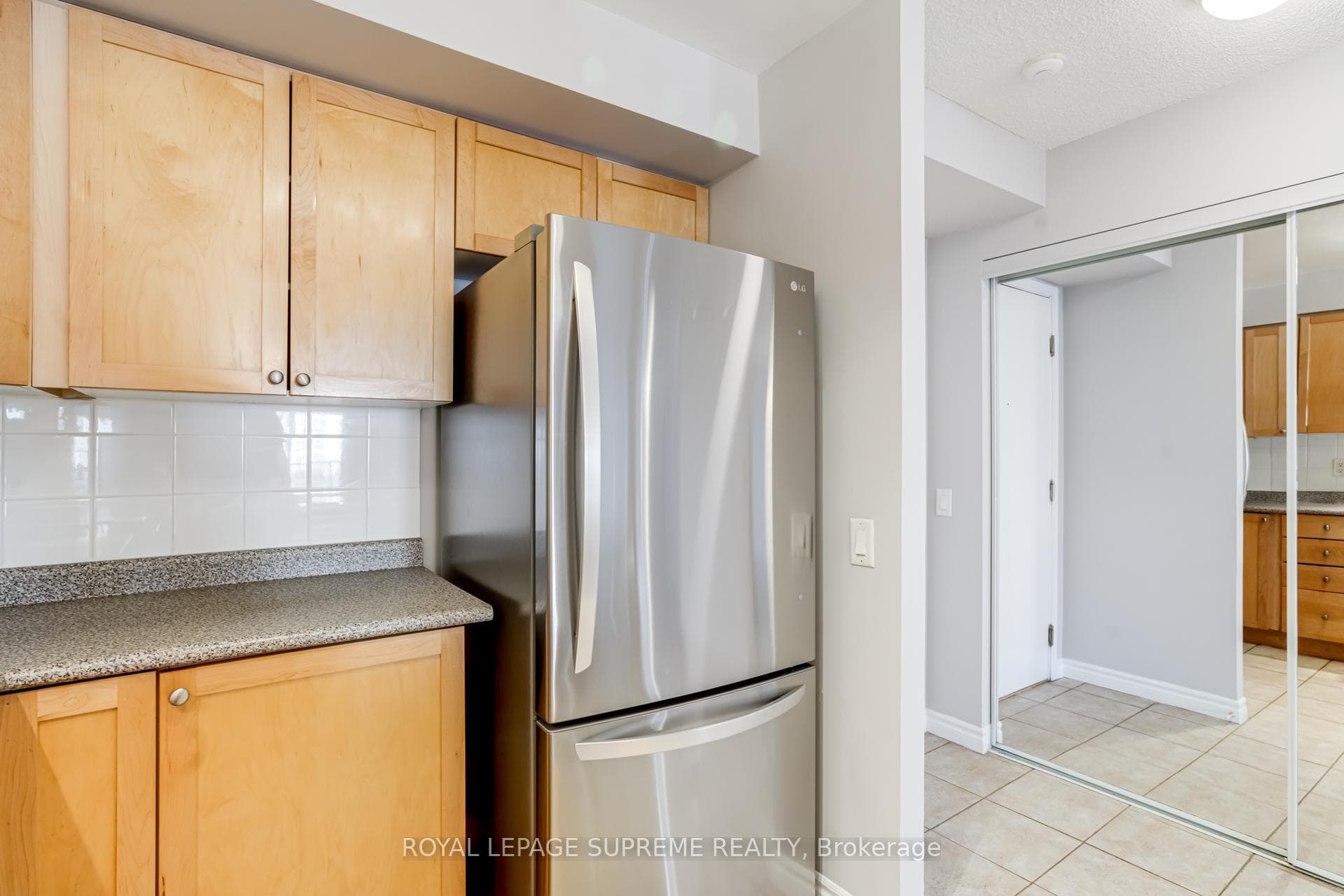 25 Kingsbridge Garden Circle Unit 2022 photo 16