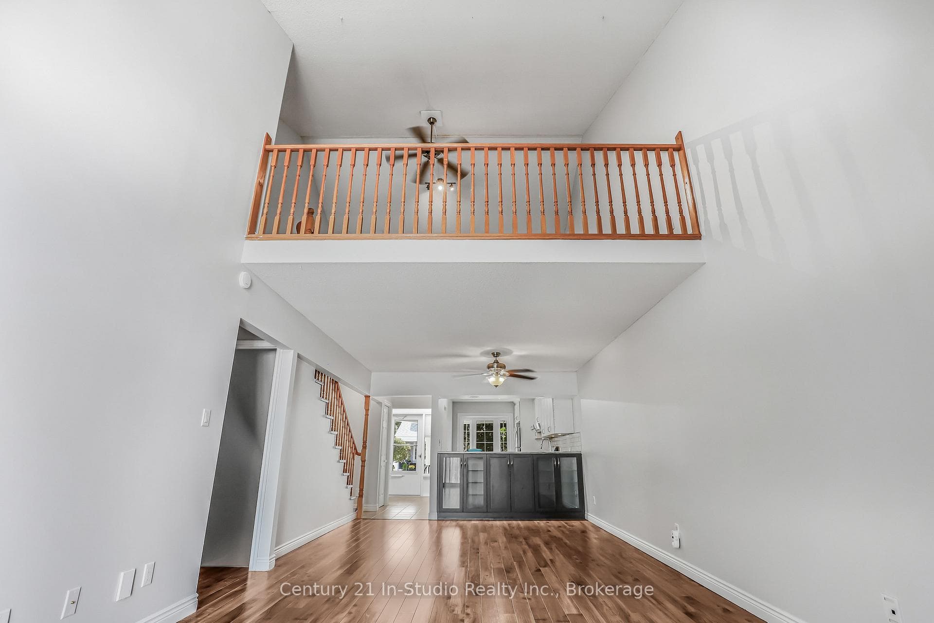 874 Arlington Street Unit Unit 14 photo 16